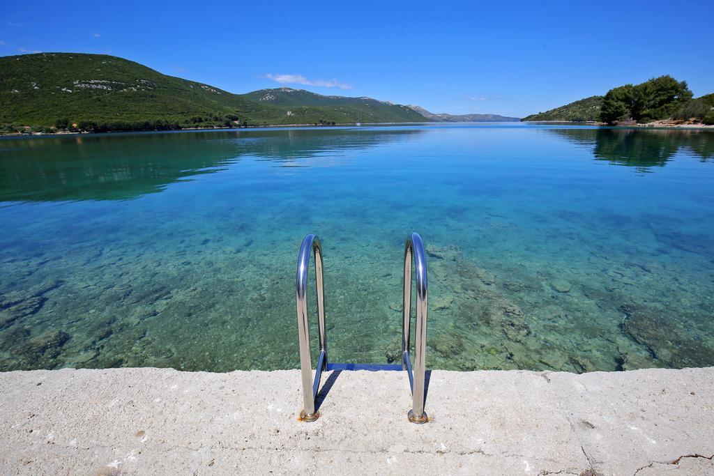 Hotel Luka Luka  Buitenkant foto